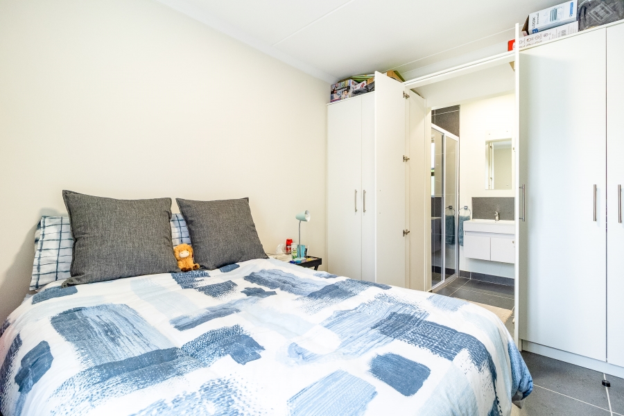 1 Bedroom Property for Sale in Jakarandas Western Cape
